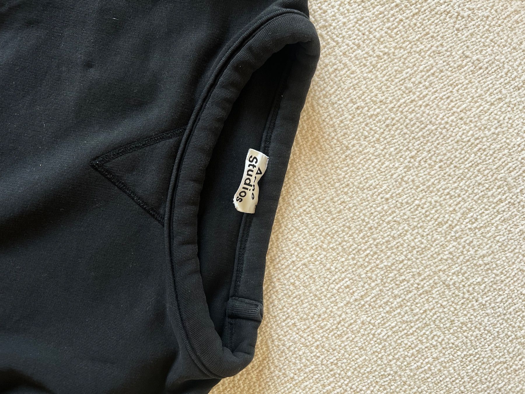 Acne Studios Maglioni & Felpe: Sweatshirt Acne Studios schwarz Grösse XL – Usato da Zürich venduto da laliluam123_ 5
