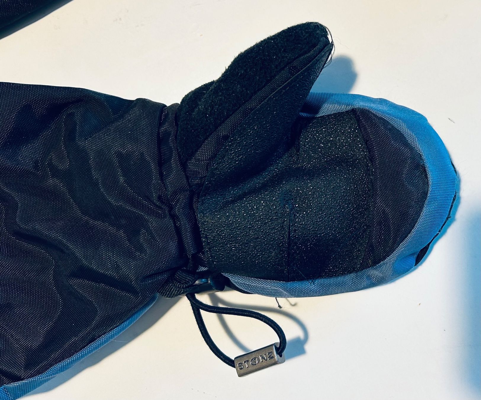 Stonz Guanti: Winterhandschuhe, Stonz – Usato da Riedholz venduto da Abendsonne 3