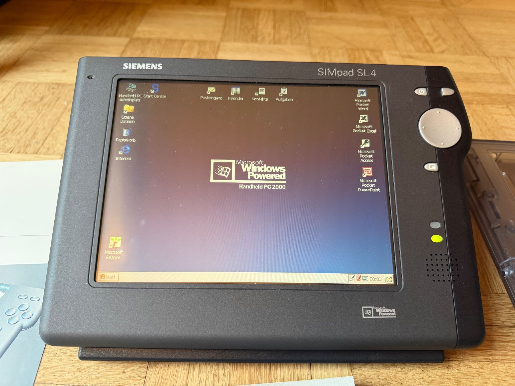 Siemens Organiseurs PDA: Siemens SIMpad SL4 mit Windows CE 3.0 – D'occasion à Adliswil par synchrot 1