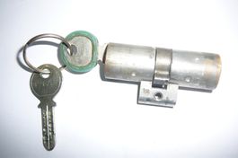 Kaba 8 Schliesszylinder mit zwei Schlüsseln gebraucht