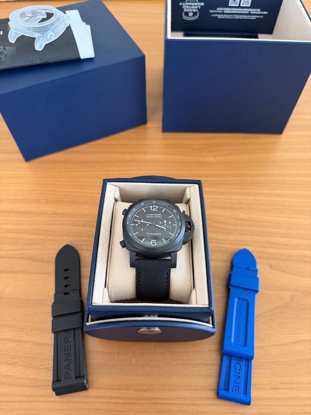 Panerai Orologi: Panerai Luminor Chrono Carbotech PAM01219 – Nuovo (secondo la descrizione) da Balgach venduto da Thomassg