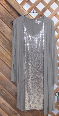Kofferkleid/Paillettenkleid weich, nicht kratztend Gr.M/42