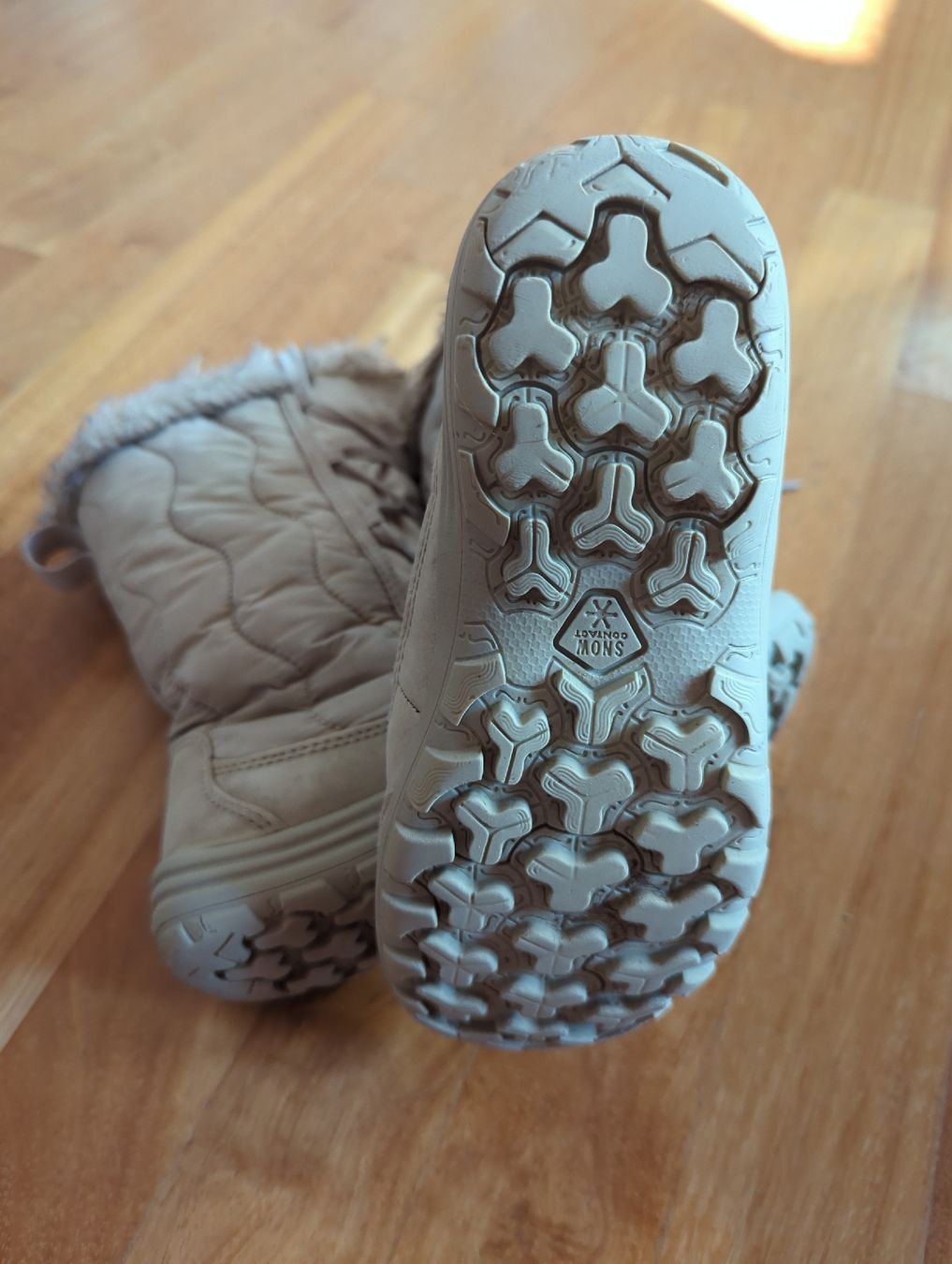 Decathlon Chaussures filles: Quechua Winterstiefel Gr. 33 – D'occasion à Eglisau par raf_hn2x 2