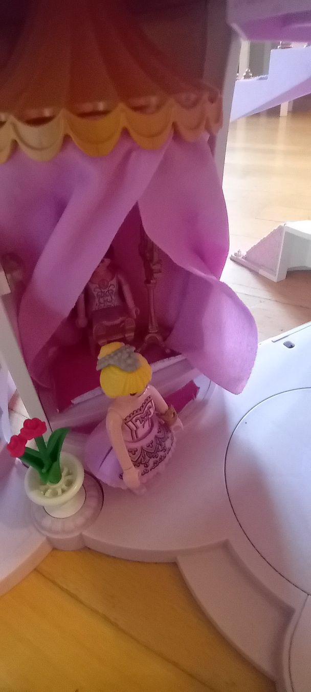 Playmobil Spielzeuge: Playmobil Prinzessinnenschloss – Gebraucht aus Winterthur von Meshkl 9