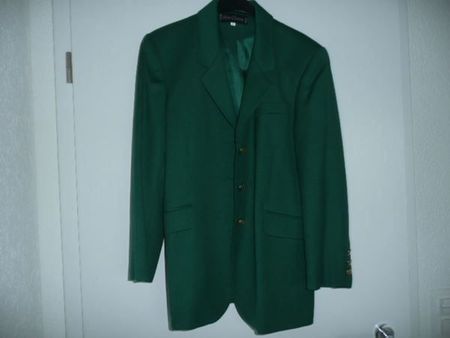 NEU Blazer in Modefarbe grün Schurwolle goldfarbige Knöpfe