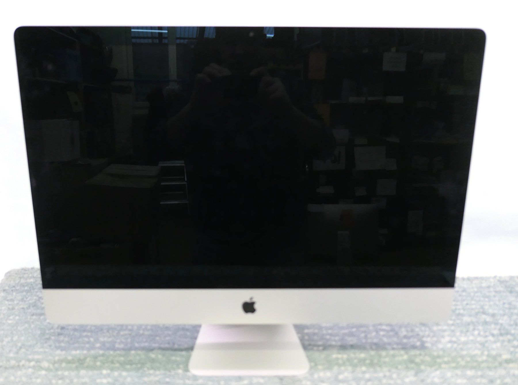 Apple PCs: iMAC APPLE A2115 - MAC-038 – Gebraucht aus Münchenstein von VSPBL-Verkauf