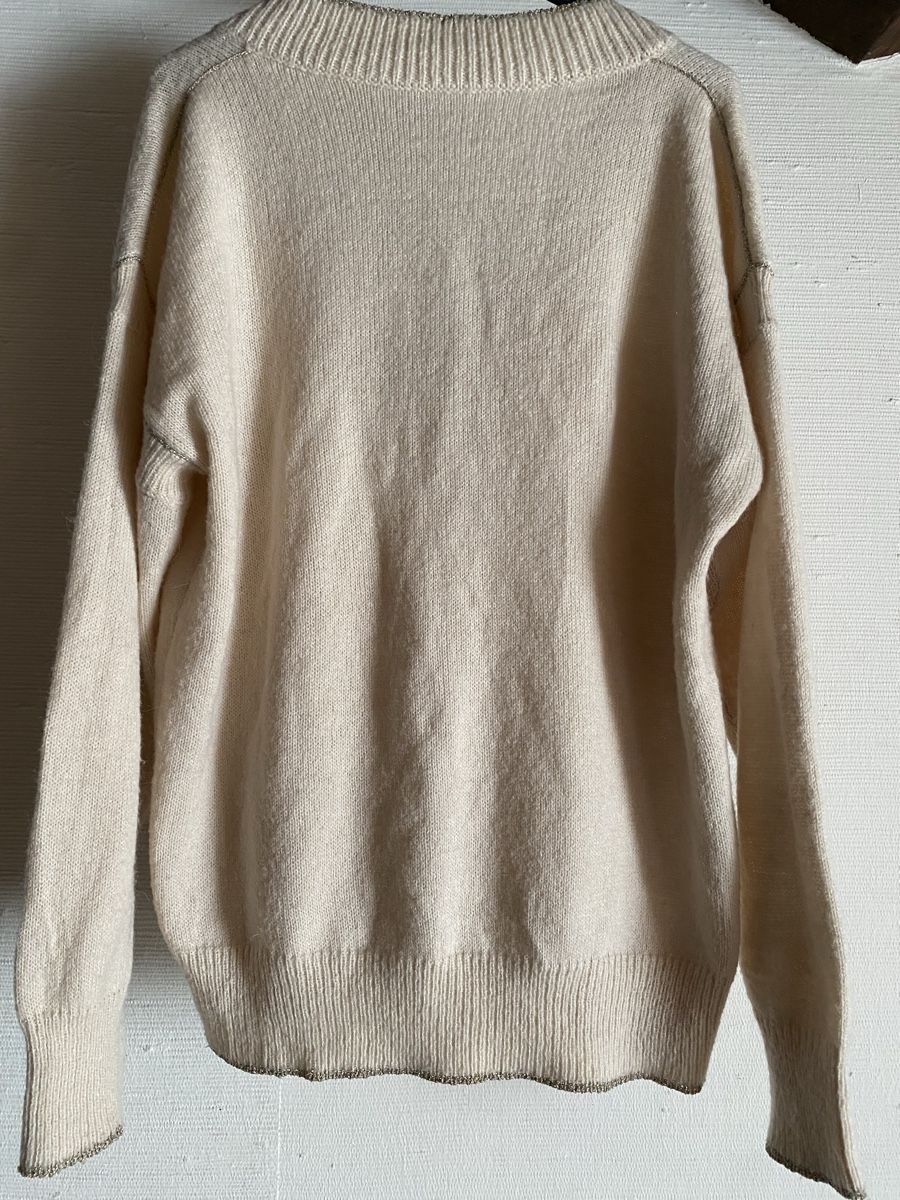 Pulls & Sweat-shirts: Pull en laine beige col V taille L – D'occasion à Geneve par Monthoux13 1