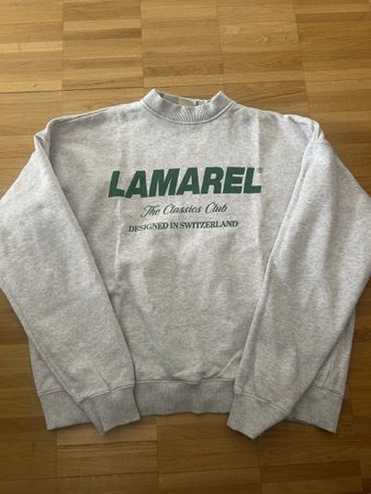 Lamarel Classic Club Oversize Sweater