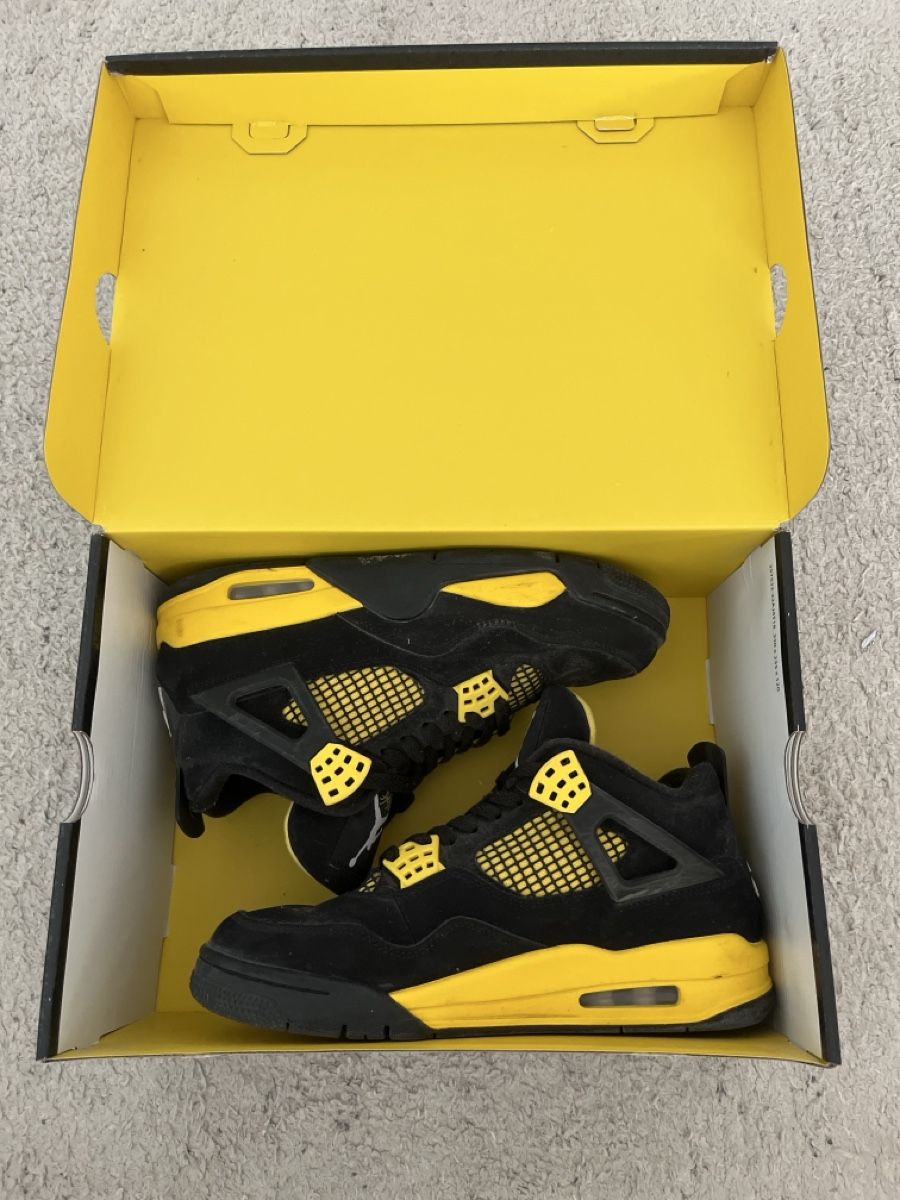 Jordan Scarpe da uomo: Jordan 4 Retro Thunder – Usato da Zürich venduto da Der_Boss