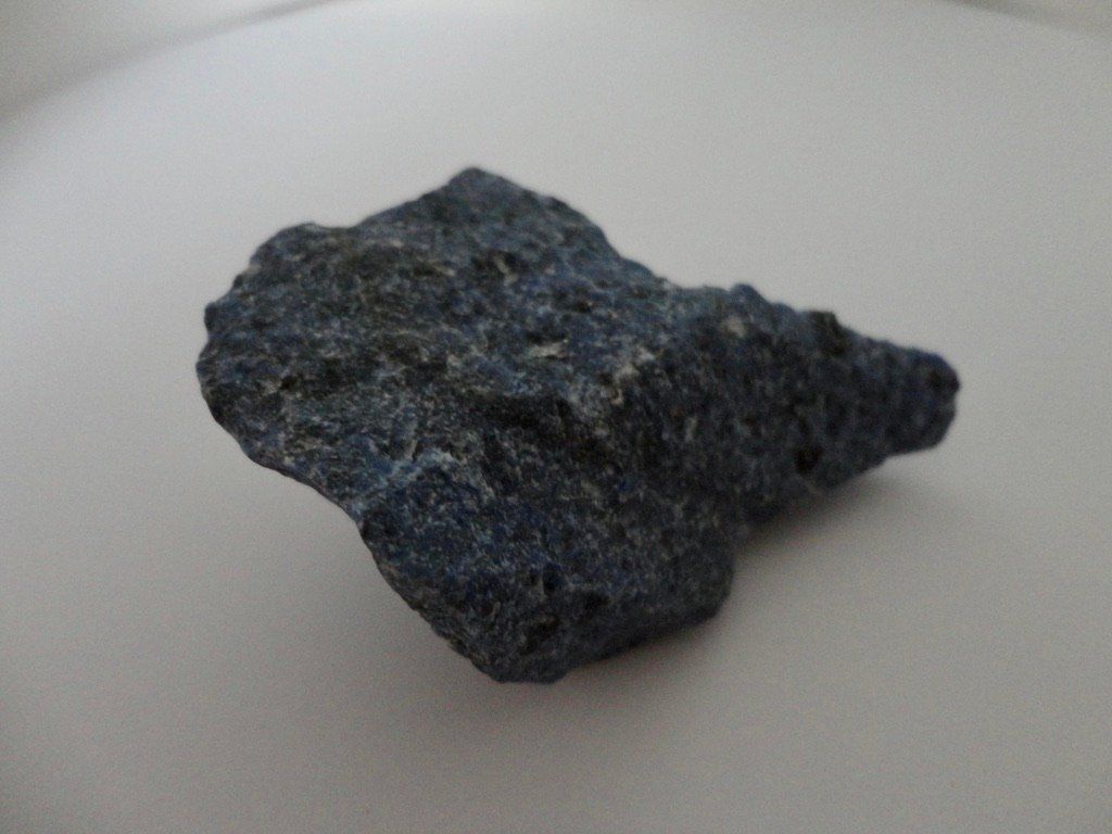 Minerali & Pietre curative: Dumortierit roh – Nuovo (secondo la descrizione) da Biberist venduto da Steine 1