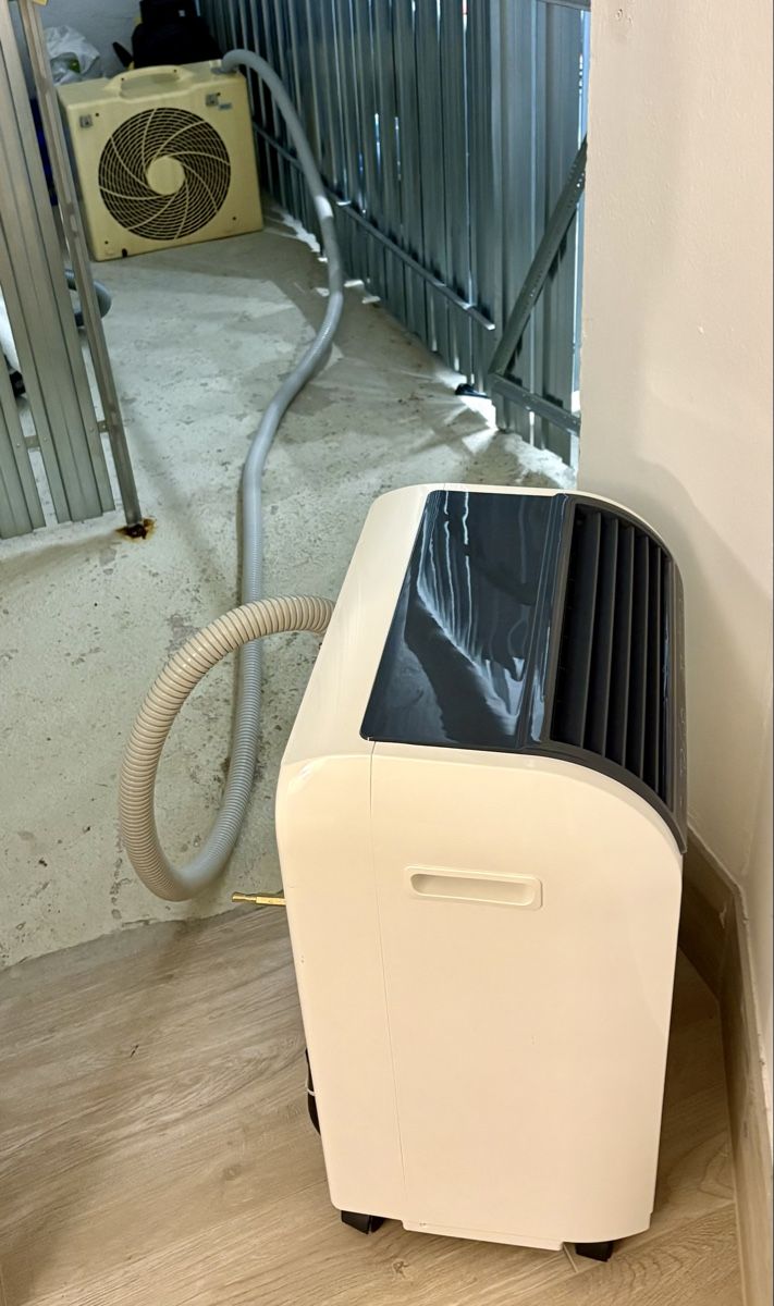Novamatic Klimageräte: Mobiles Klimagerät CL 1590 LONG SPLIT – Gebraucht aus Rapperswil SG von  1