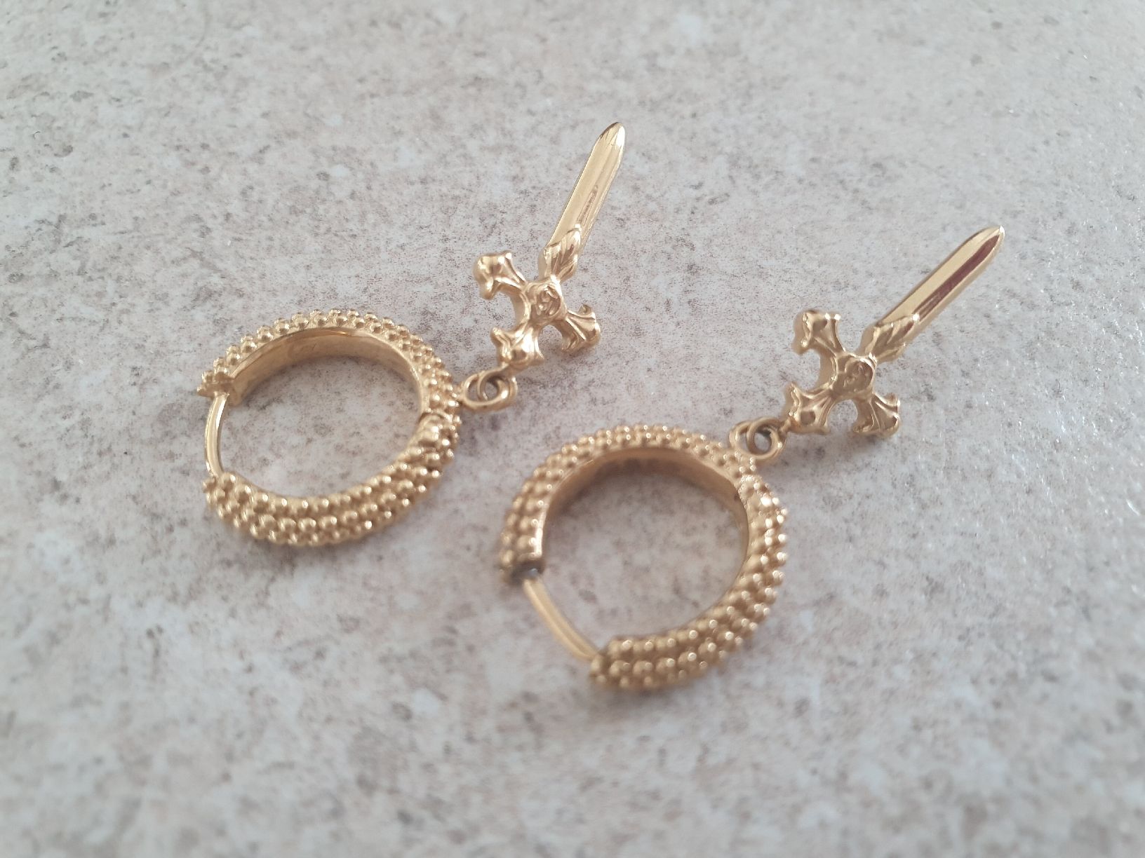 Guess Orecchini pendenti & Orecchini a lobo: Ohrringe von Guess – Nuovo (secondo la descrizione) da Wettingen venduto da __Dom__ 6