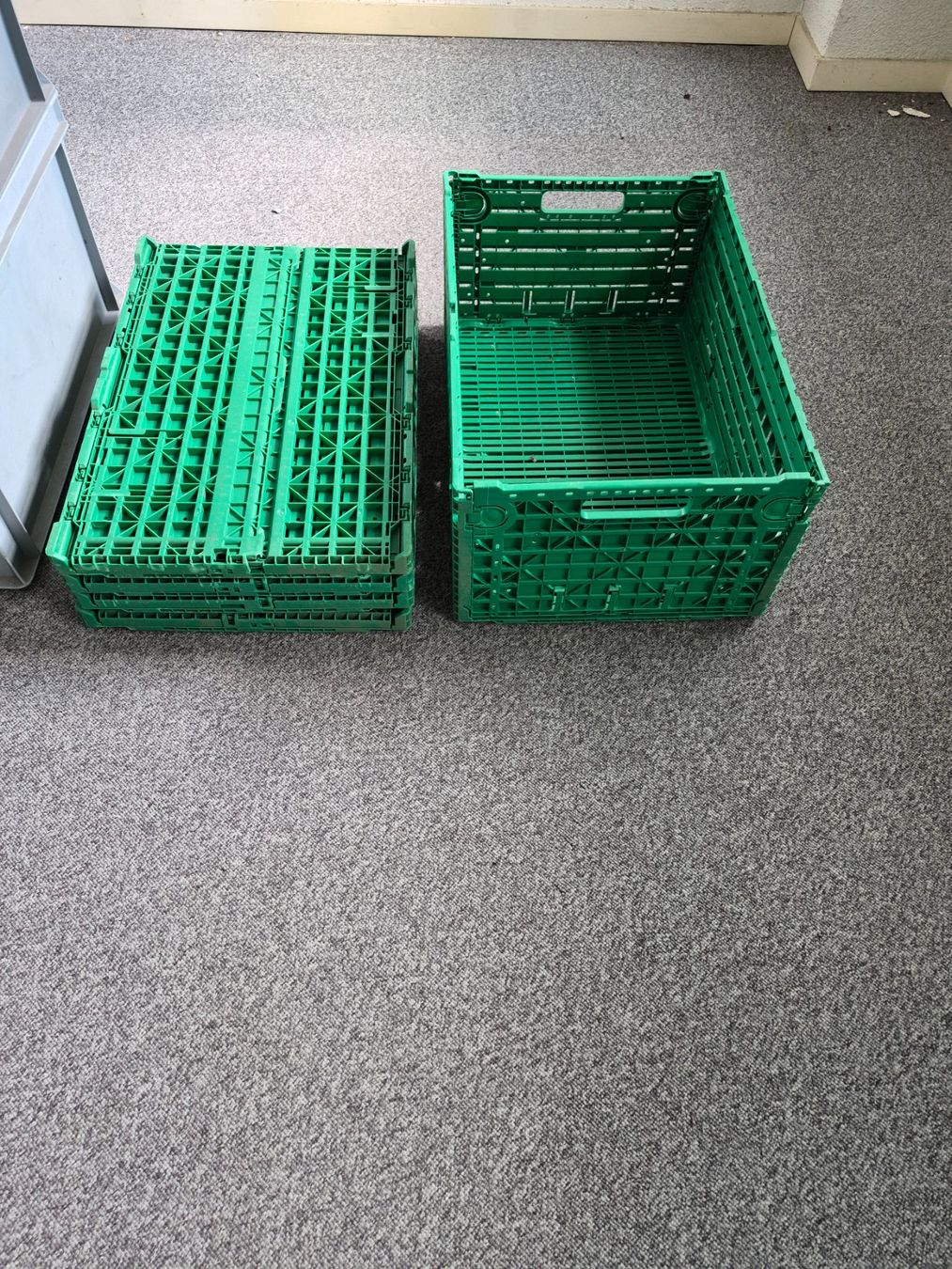Caisses de transport: Kisten – D'occasion à Teufenthal AG par ChT. 6