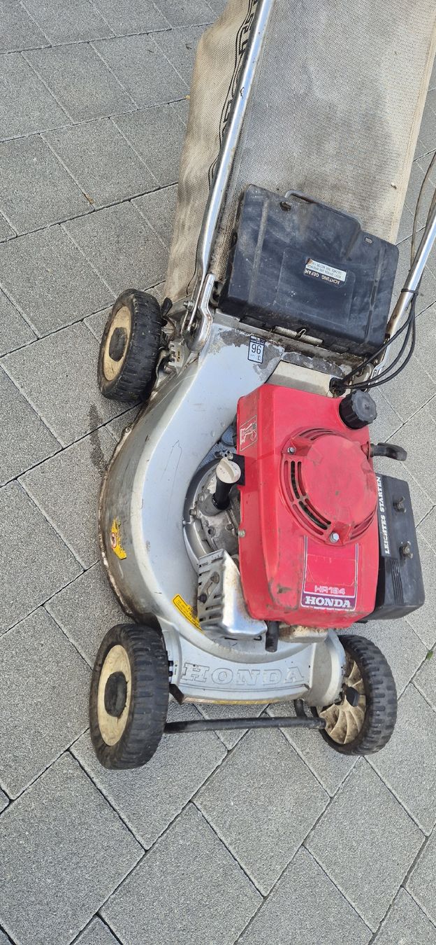 Honda Tondeuses à gazon: Honda HR194 – D'occasion à Grenchen par Heja1604 1