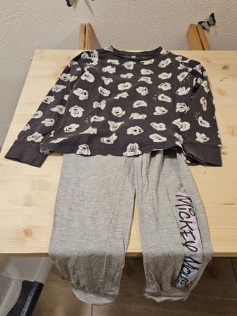 Mickey Mouse Pyjama, Grösse 134, gebrauchten Zustand