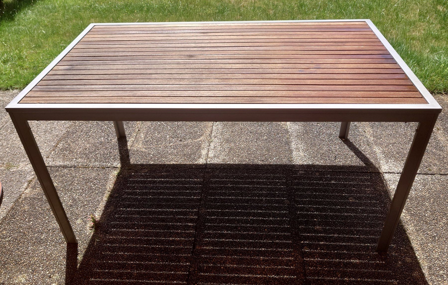 Tables: Gartentisch – D'occasion à Studen BE par crossfire99 1