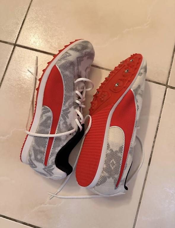 Scarpe da donna: Laufschuhe Spikes Leichtathletisch grosse 37 – Usato da Niederhasli venduto da bon_628l 2