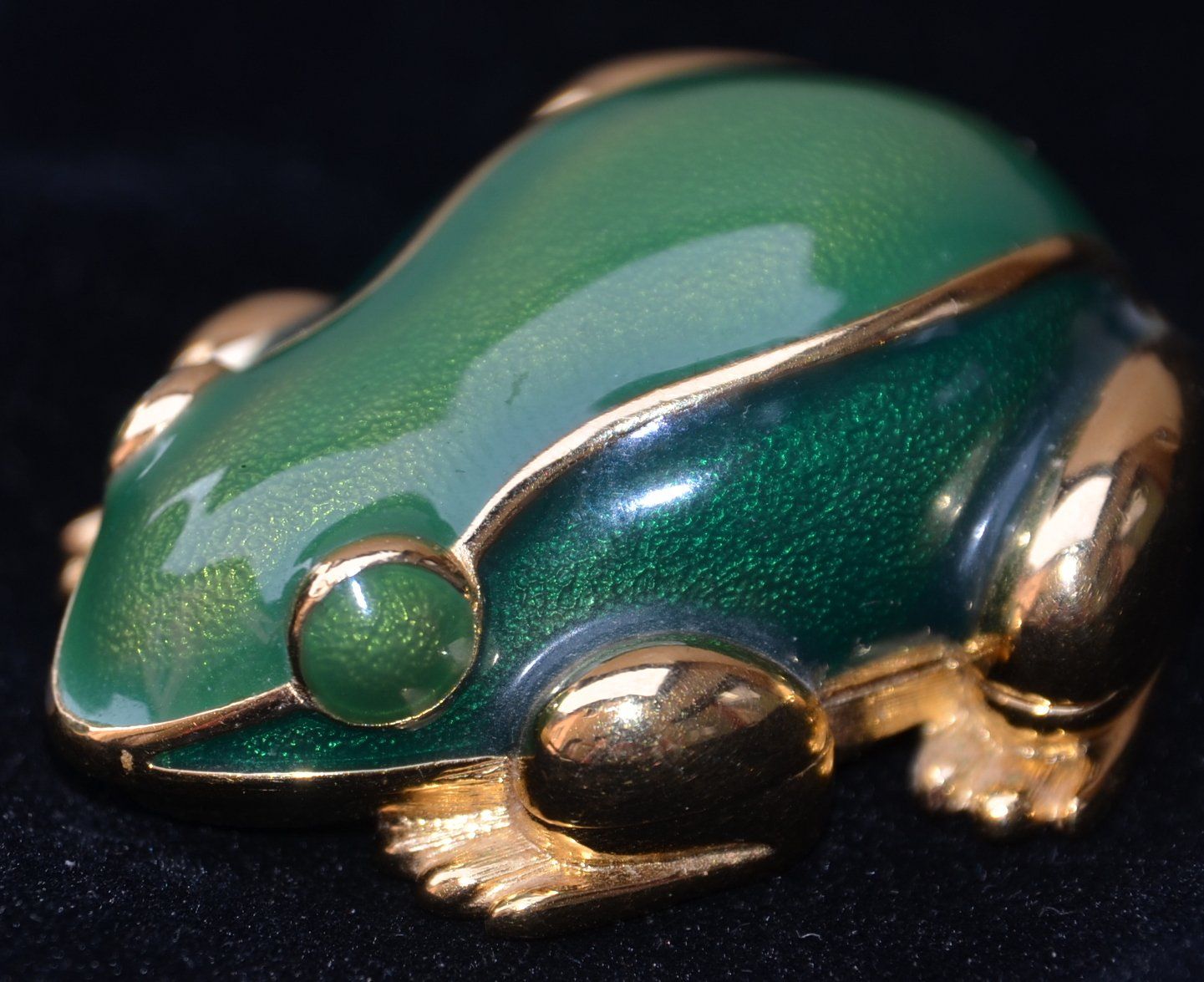 Estée Lauder Flaconi: Estée Lauder Cinnabar Frog Solid Perfume 1989 – Usato da Collonges venduto da arashee