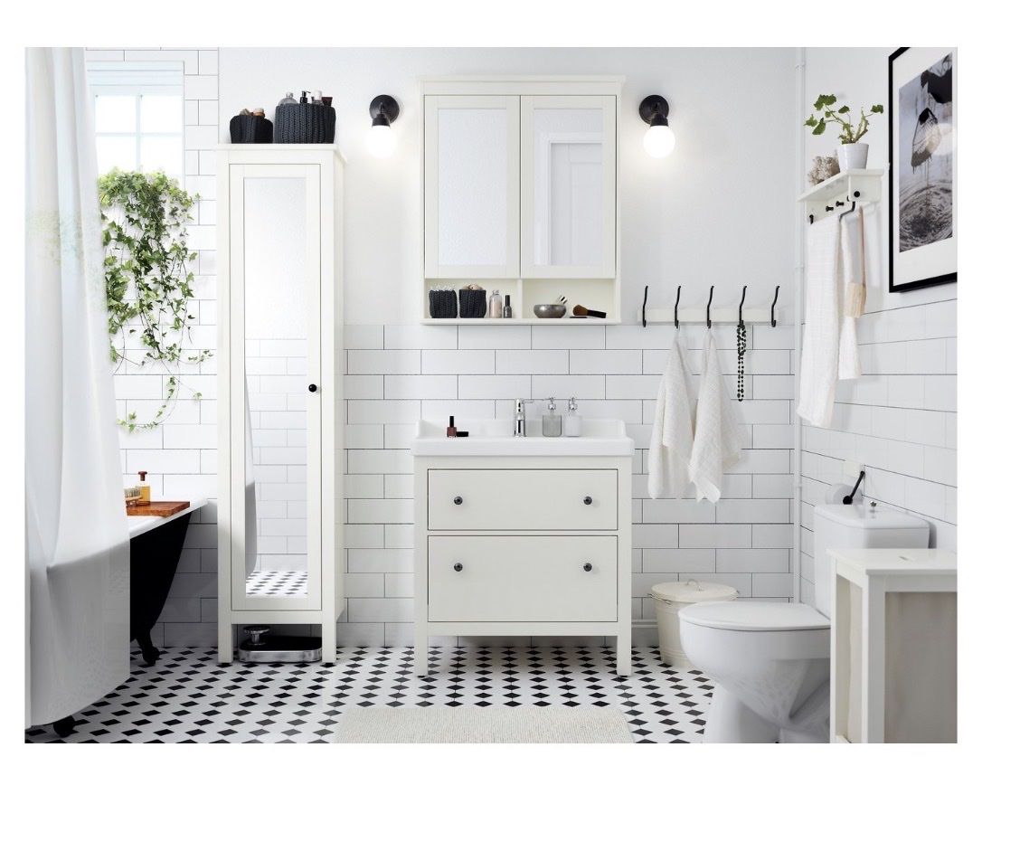 Armadietti a specchio: White Tall Cabinet with Mirror New. Never used – Nuovo (secondo la descrizione) da Thalwil venduto da gastongw 3