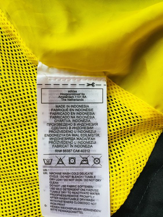 Adidas Vestes: Adidas Regenjacke L – D'occasion à Schleitheim par Pi3.14 7