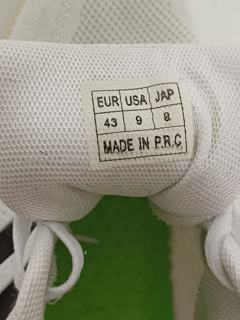 Adidas Herrenschuhe: Adidas-Sneaker, Größe 43 – Gebraucht aus Bern von Yunkom 6