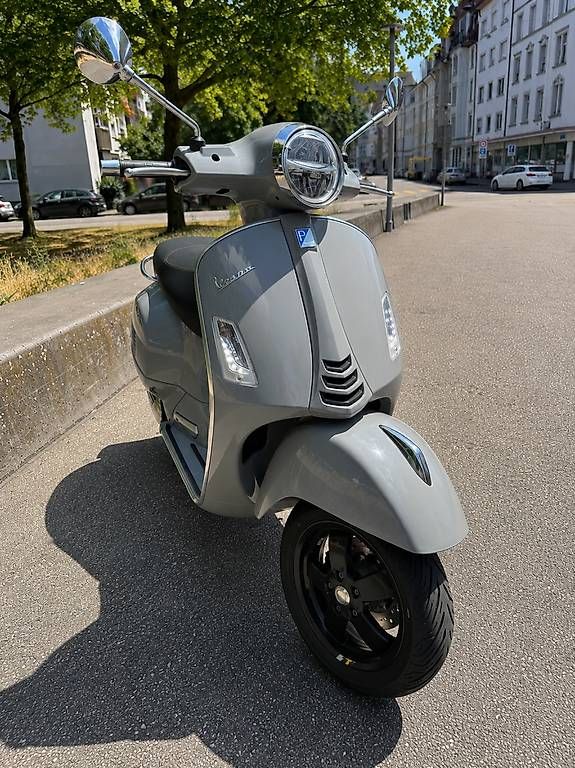Vespa Scooter: Vespa GTS 125 Super ABS/ASR – Usato da Basel venduto da Aleksandar56 2