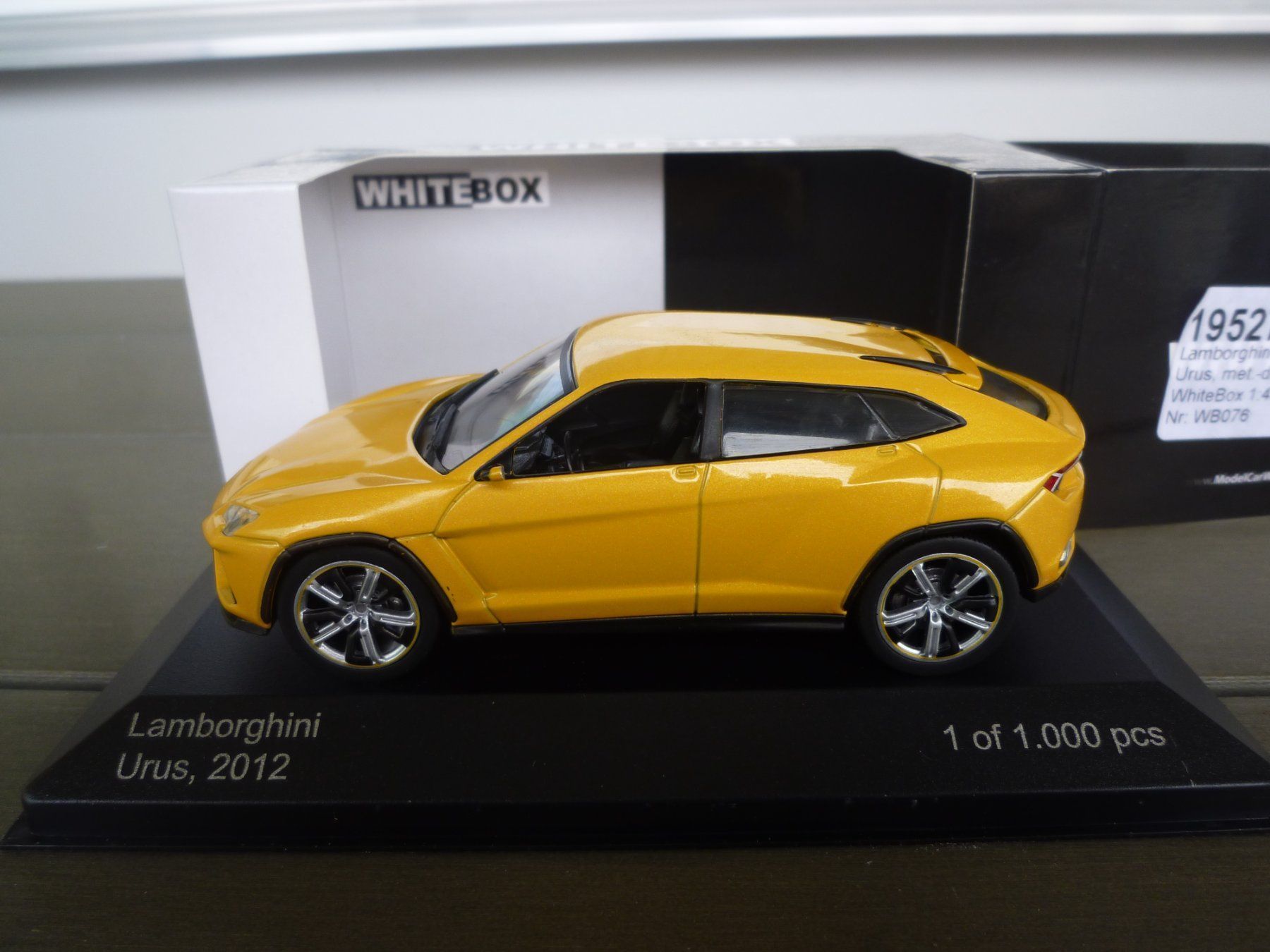 Lamborghini Modellini d'auto: Lamborghini Urus (2012) – Nuovo e nell'imballaggio originale da Flawil venduto da Imperiosud 4