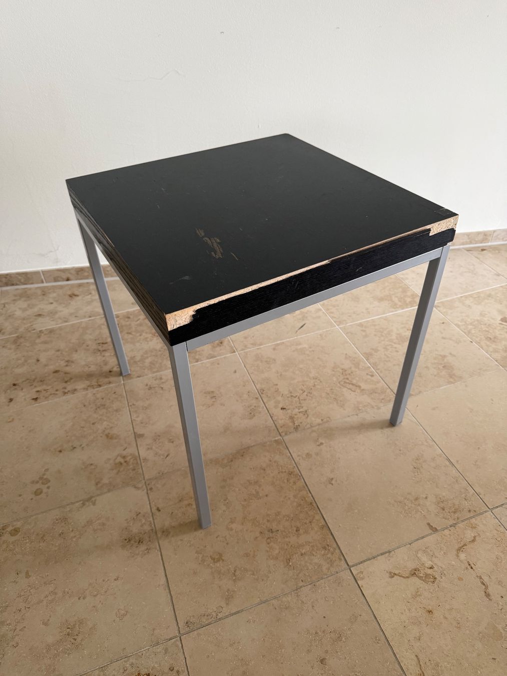 Tables: Kleiner Tisch schwarz – D'occasion à Zürich par fab_k6zw 3