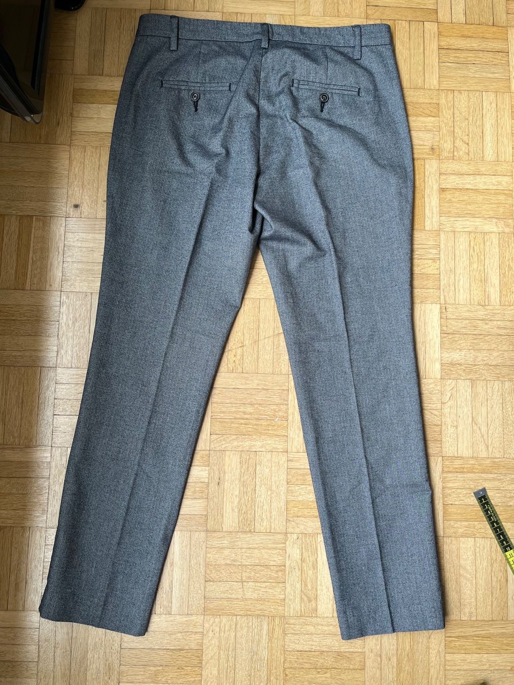 Benetton Pantaloni: New pants Benetton size S/M – Nuovo (secondo la descrizione) da Chêne-Bougeries venduto da Seetooyoo 1