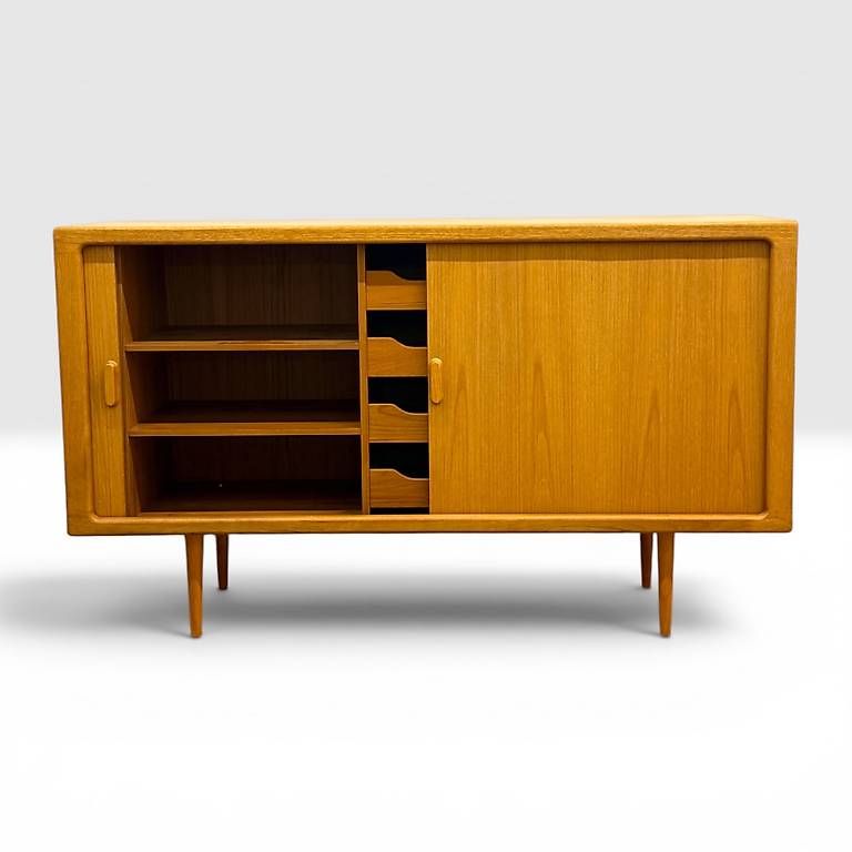 Kommoden: SALE Mid Century Oak Sideboard by SILKEBORG – Gebraucht aus basel von vintory.ch 1