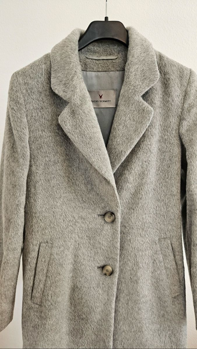 Fuchs Schmitt Manteaux: Classic Alpaca & Wool Grey Coat - Perfect Fit! – Neuf (Voir description) à Langnau am Albis par vitaklimova 1