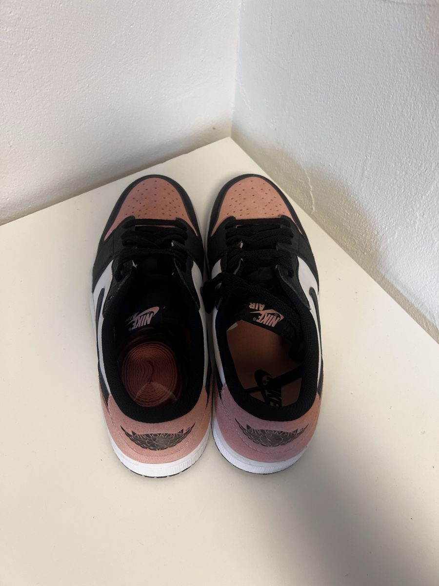 Jordan Scarpe da uomo: Jordan 1 Low Bleached Coral – Nuovo e nell'imballaggio originale da Hägglingen venduto da jes_9psg 4