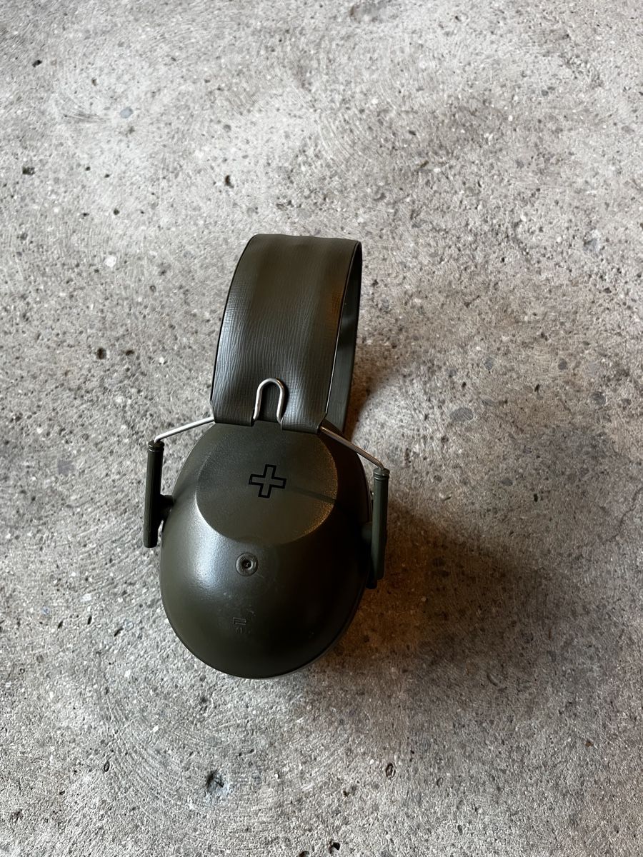 Visage & Oreilles: Pamir Schweizer Militär – D'occasion à Zürich par Minas_Moria 1