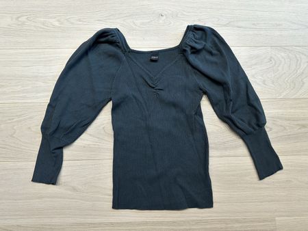 Joli haut manches bouffantes chic vert olive foncé taille XL