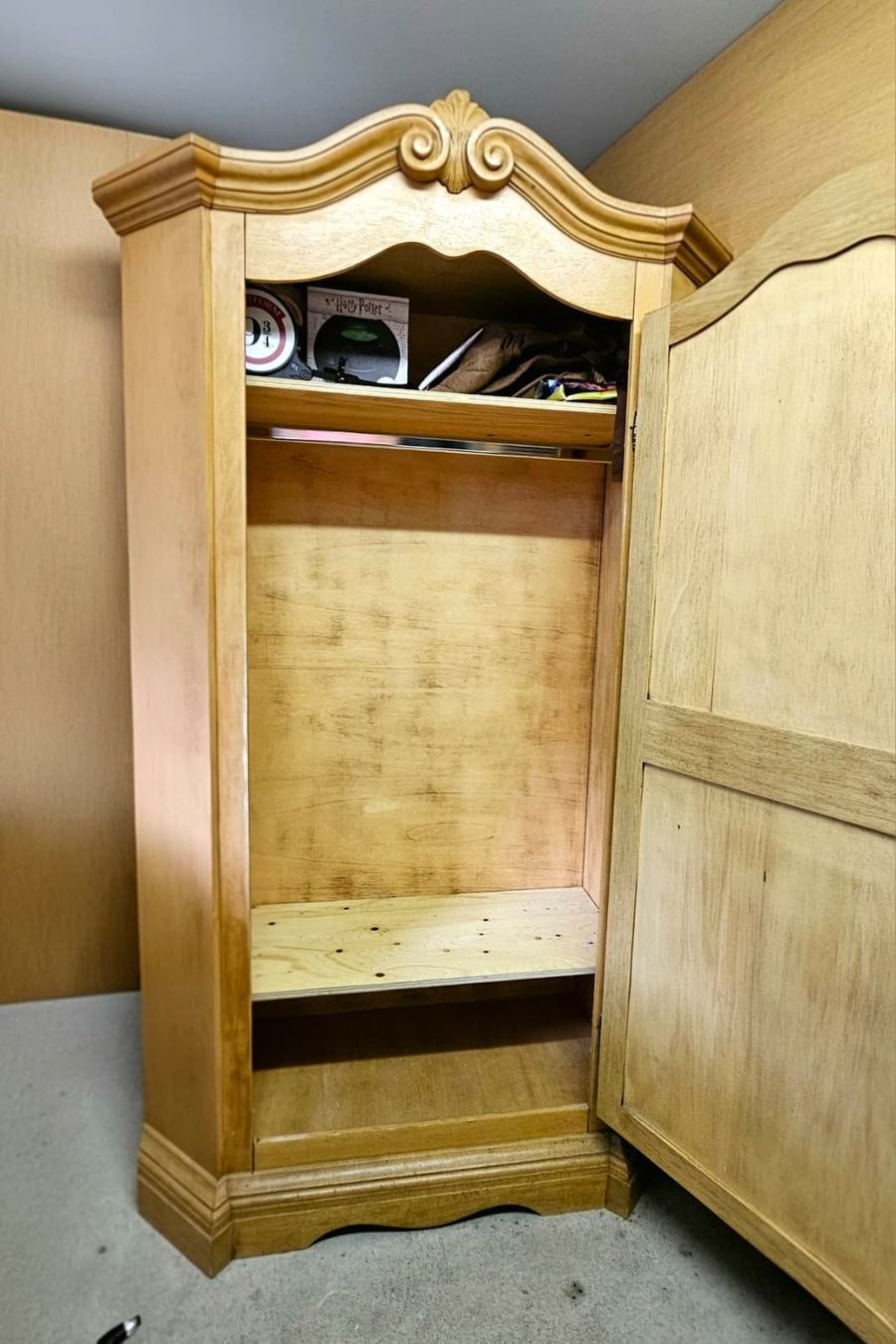 Armadi: Bauernschrank mit Intarsien – Usato da Bülach venduto da Nubira3 4