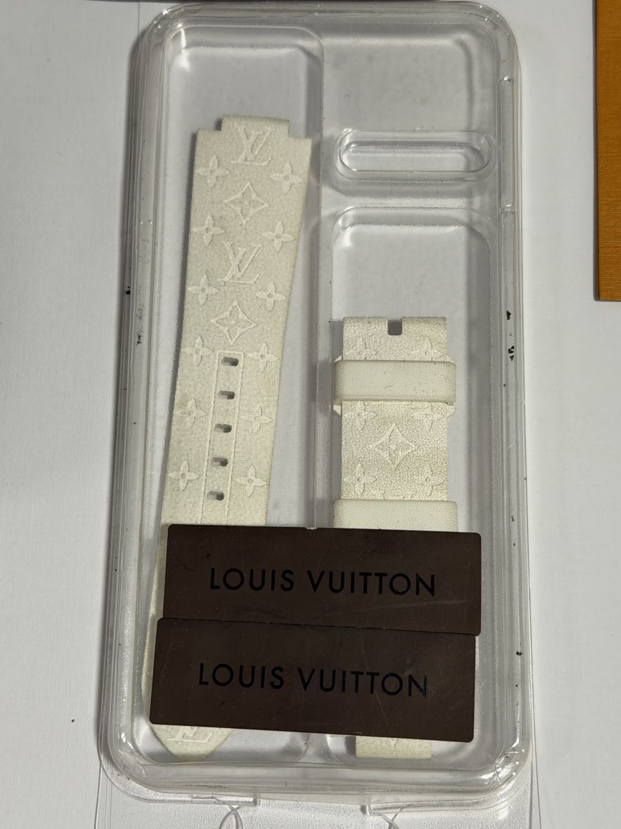 Louis Vuitton Orologi: Louis Vuitton Uhr Cup  40mm (3) – Usato da Ballwil venduto da lukyluciano21 7