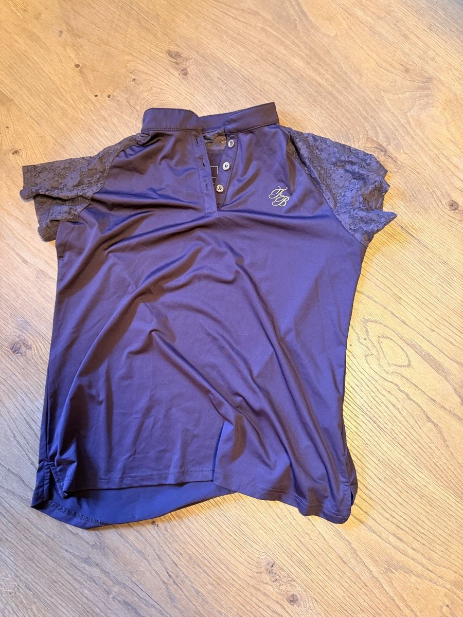 Felix Bühler T-shirts: Reitoberteil – D'occasion à Lenk im Simmental par F3775