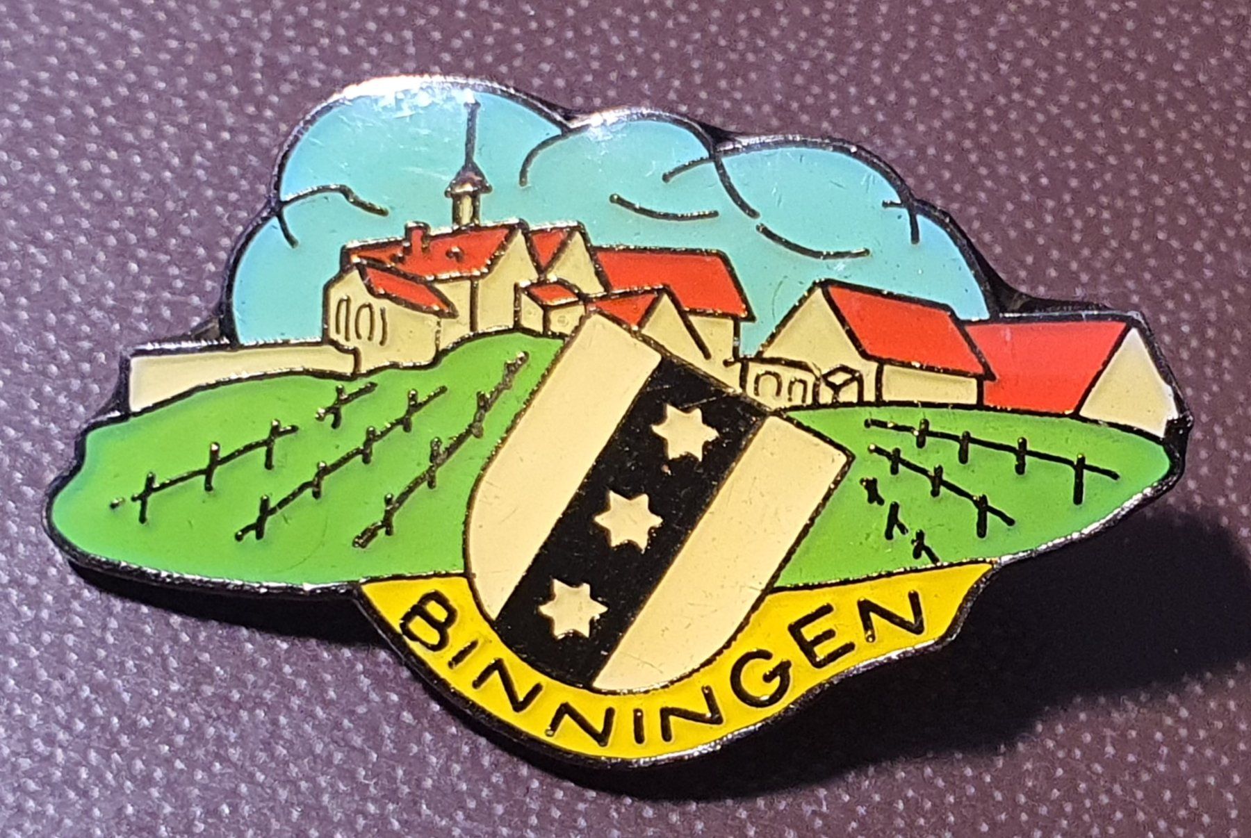 Placchette & Badge: Y098 - Pin Gemeinde Binningen Baselland  Nr. 174 – Usato da Reinach BL venduto da Boston-Verkauf