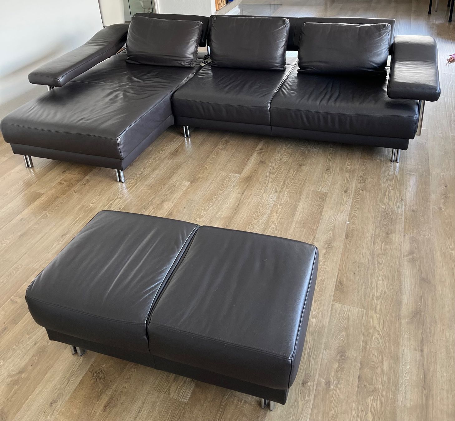Musterring Divani: Echleder Sofa mit Truhe Musterring Möbel Märki – Usato da Küssnacht am Rigi venduto da syl_l6t7 2