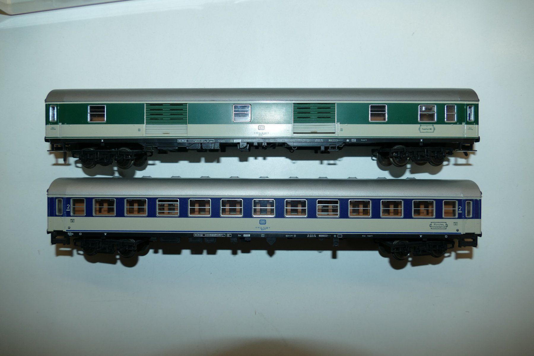 Fleischmann Modelleisenbahnen: Fleischmann H0: 2xDB Schnellzug Wagen – Gebraucht aus Niederhasli von rail-duerst 2