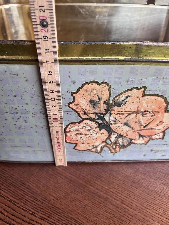 Barattoli: Grösse Vintage Rosen Blechdose – Usato da Gandria venduto da mar_5yvs 4