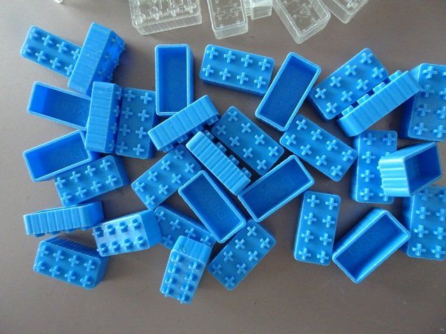 Kit di costruzioni: Bausteine  weiss, blau, transparent. Kunststoff – Usato da Berikon venduto da Splendida43 4