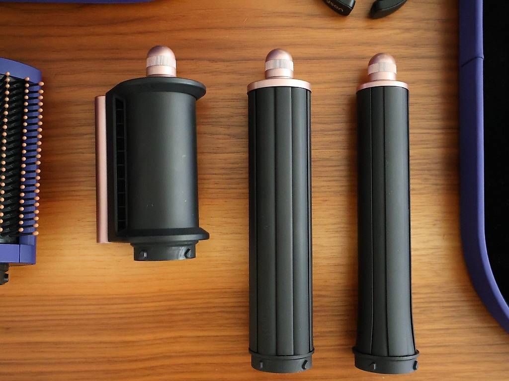 Asciugacapelli: Dyson Airwrap Aufsätze – Usato da Zürich venduto da Lisjak 1