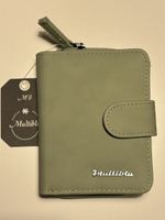 Portefeuille vert neuf, jamais utilisé, idéal cadeau!