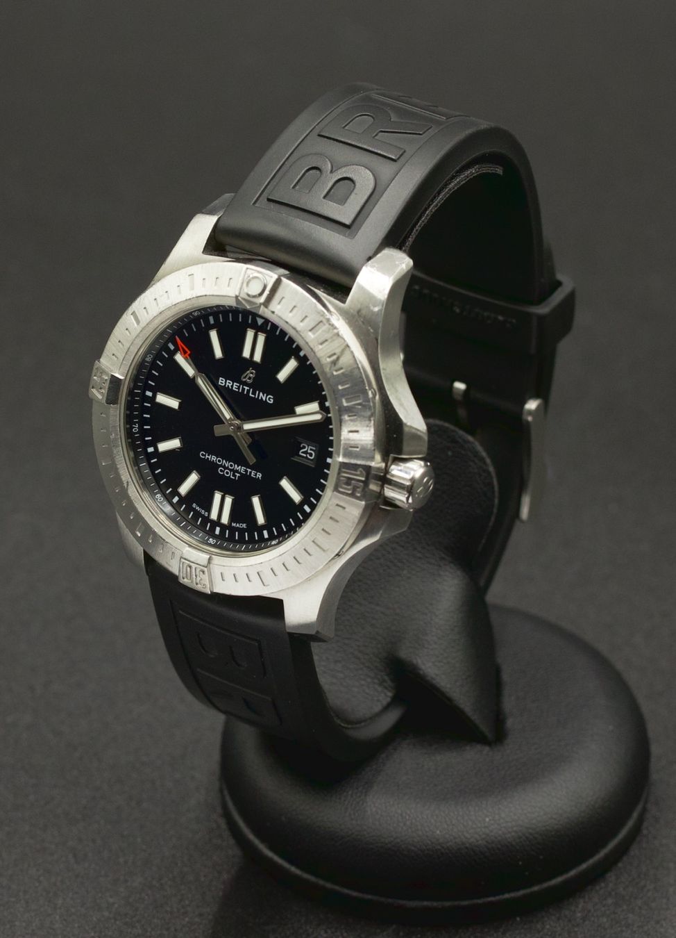 Breitling Uhren: Breitling Colt Automatic 44 Black dial - Full set 2019 – Gebraucht aus Lausanne von Tawatch 1