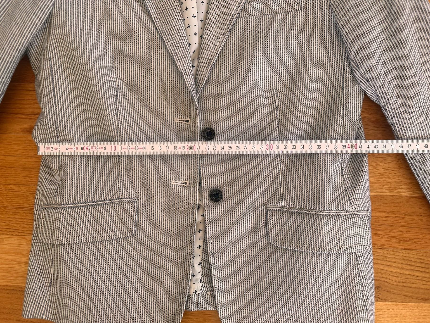 H&M Giacche: Blazer gestreift grau/weiss. Gr.38. – Usato da Zürich venduto da Sunnyflower97 9