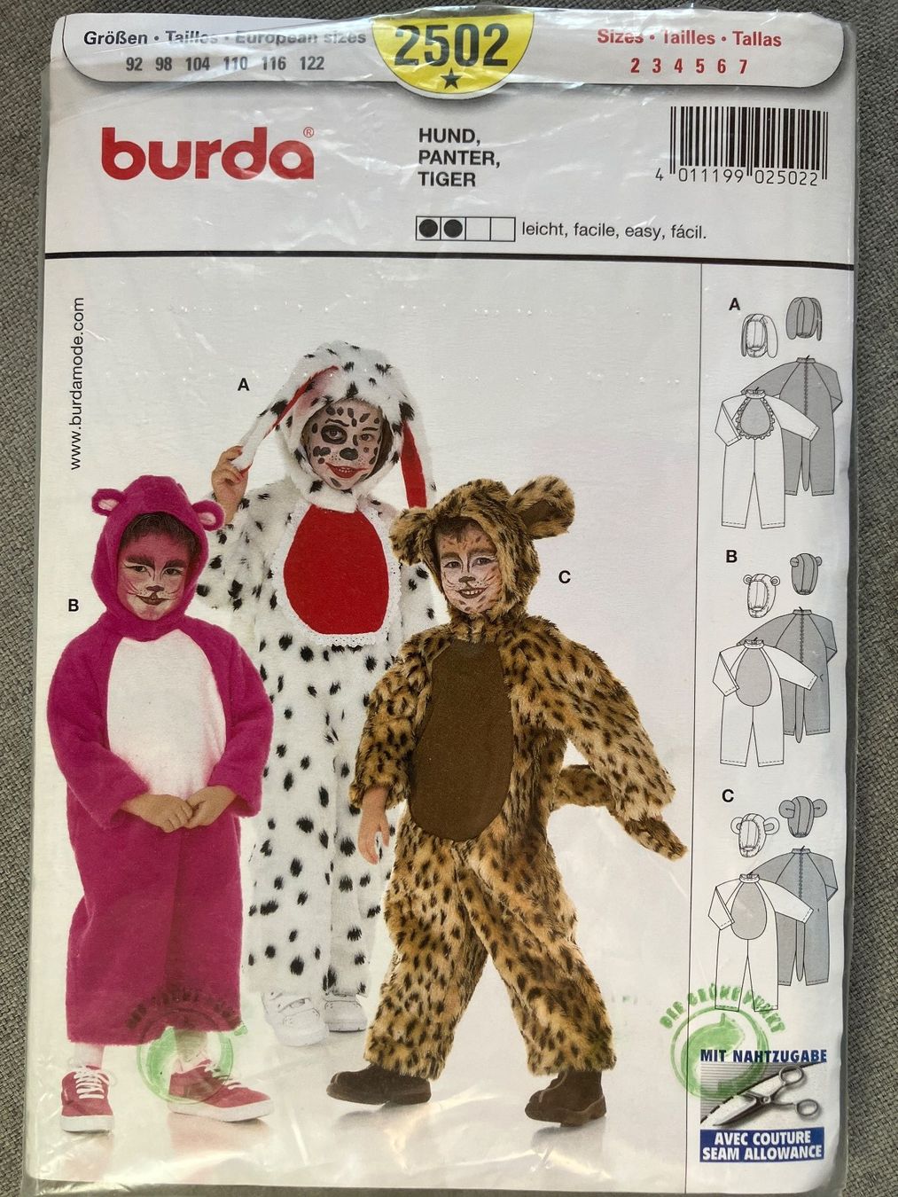 Patrons: Burda Schnittmuster Kinder Kostüm 2502 – Neuf (Voir description) à Utzenstorf par mrs_peel