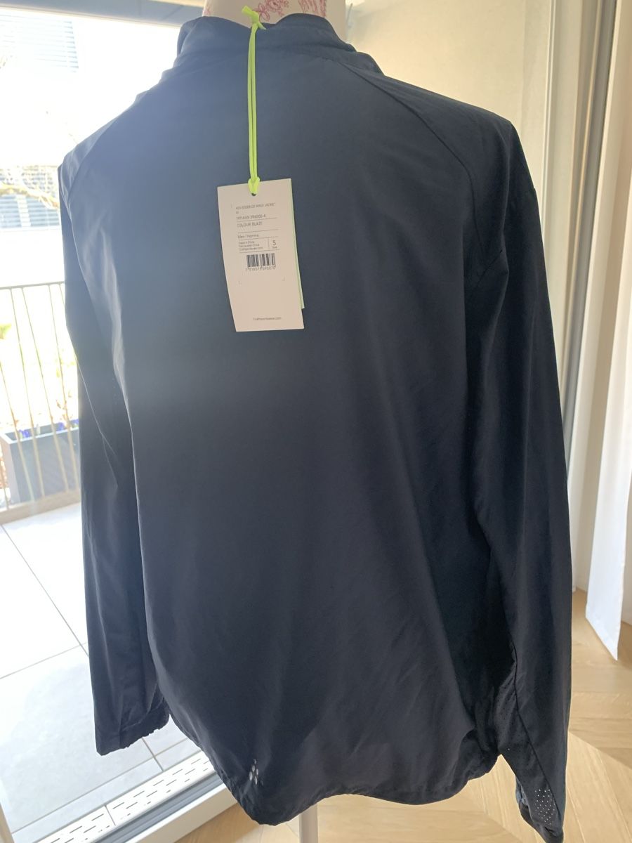 Craft Vestes: CRAFT Windbreaker man running jacket S – Neuf avec emballage d'origine à Zürich par Angela_Fashion_Lover 3