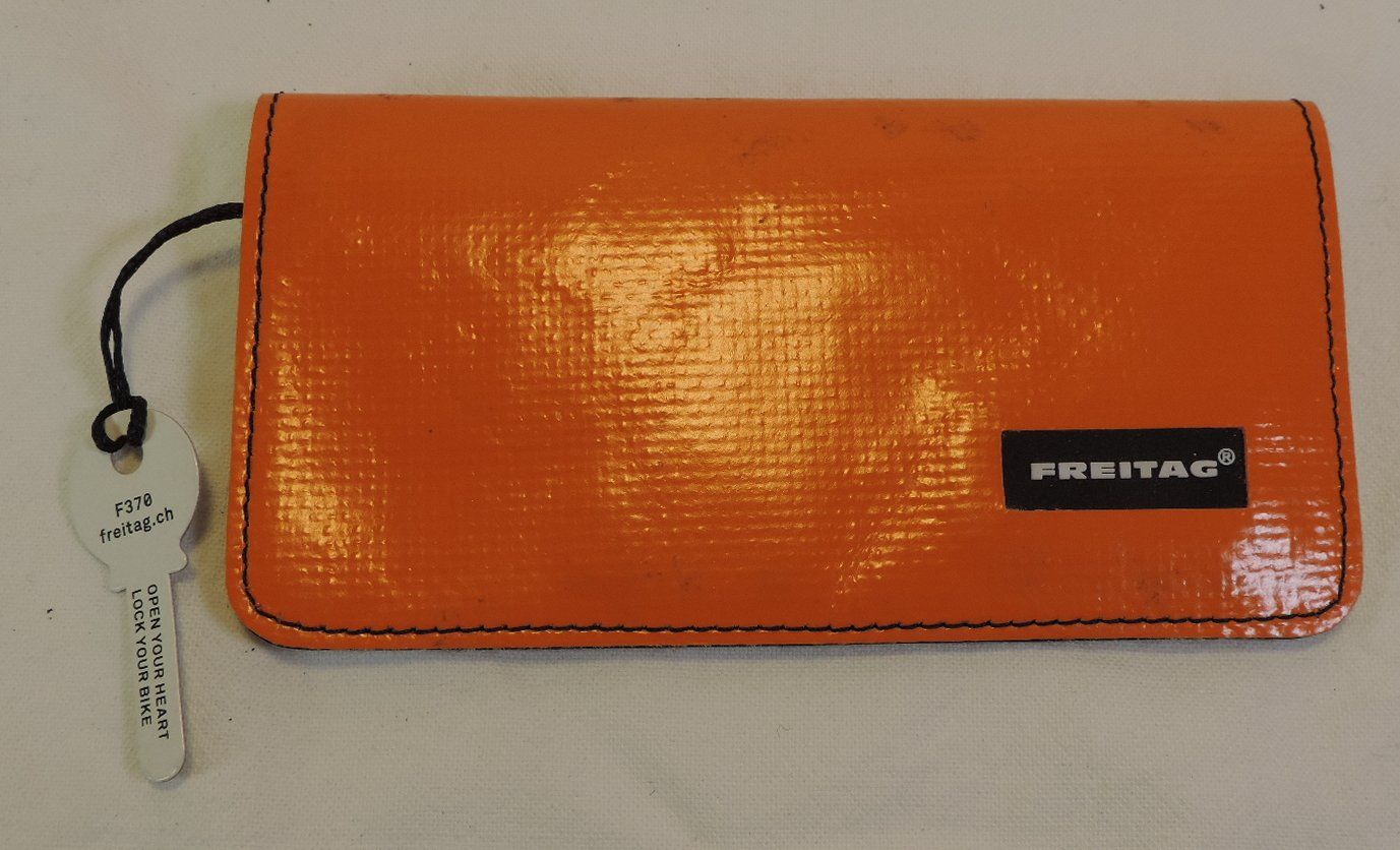 Freitag Covers & Schutzfolien: Freitag iphone Hülle F370 – Neu (gemäss Beschreibung) aus Duggingen von doogbua 1