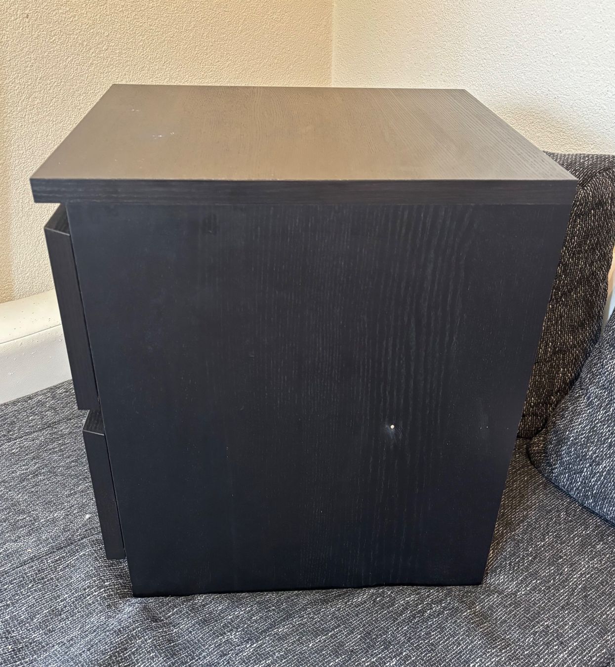 Ikea Tables de nuit: Ikea Malm Kommode – D'occasion à Dornach par Fargo27 1
